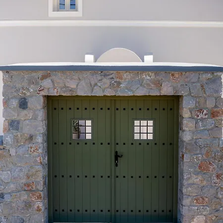 Ostria Daire Akrotírion